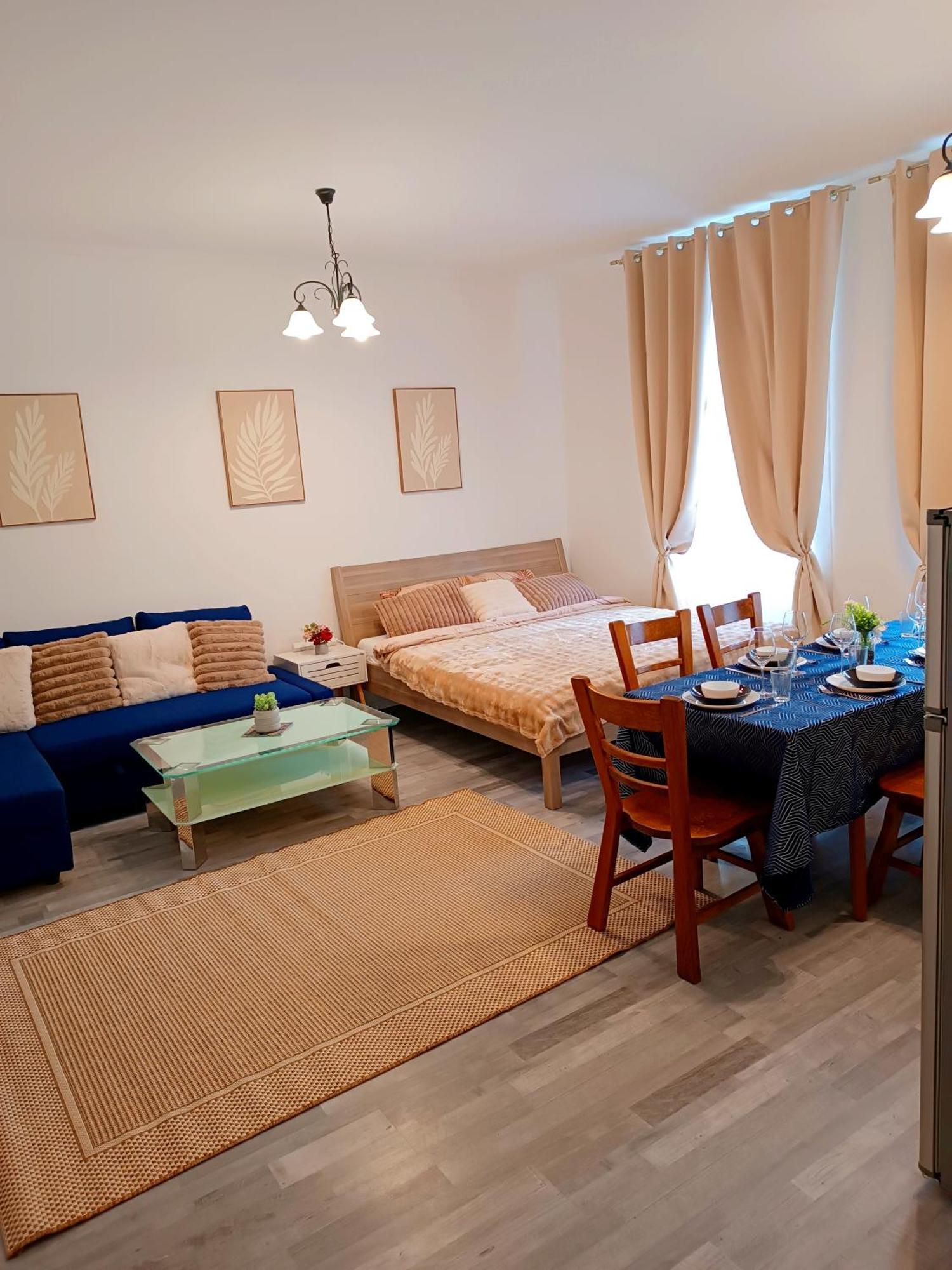 Family Apartments 2 Room'S Muerzzuschlag Ngoại thất bức ảnh