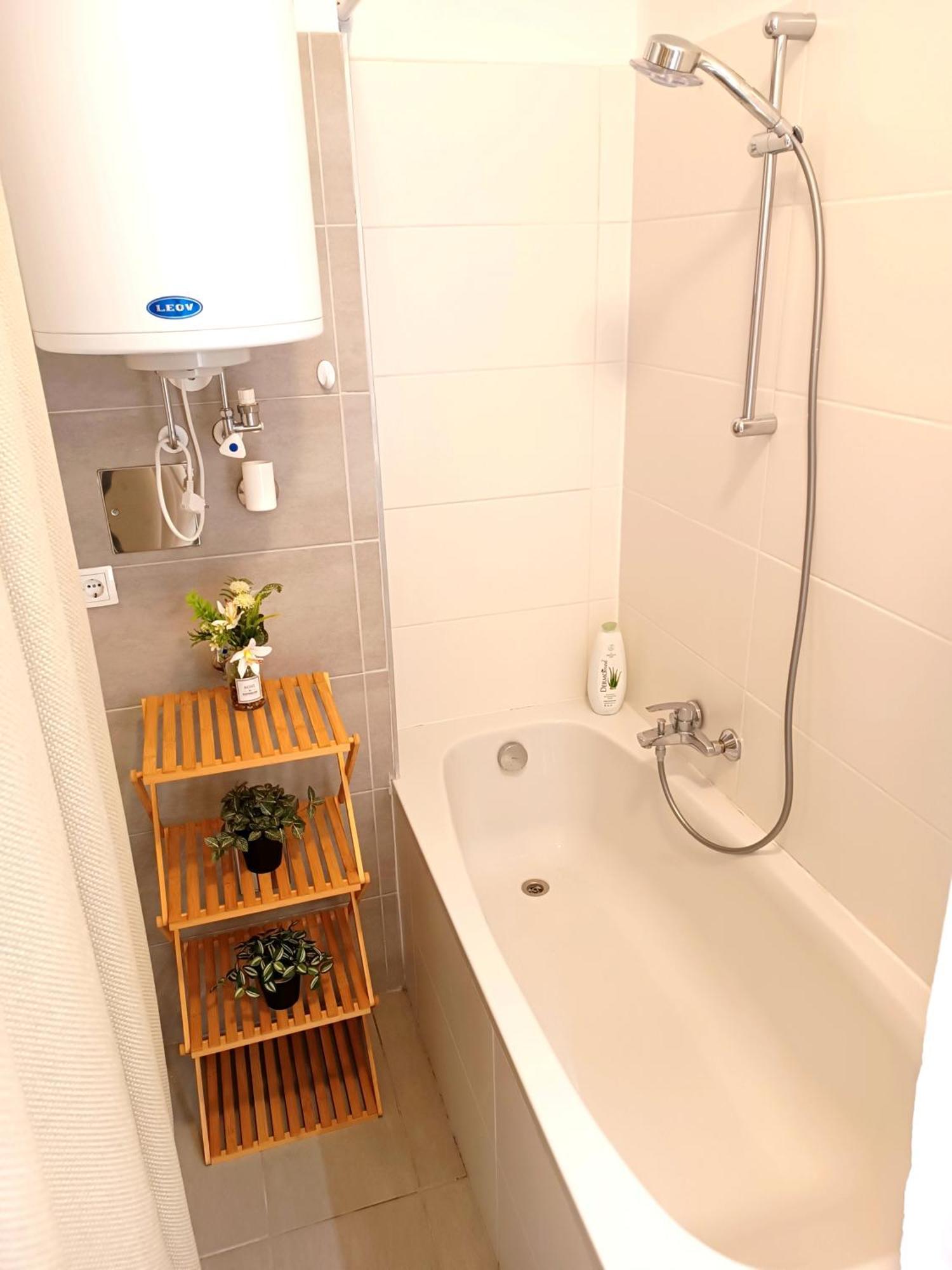 Family Apartments 2 Room'S Muerzzuschlag Ngoại thất bức ảnh